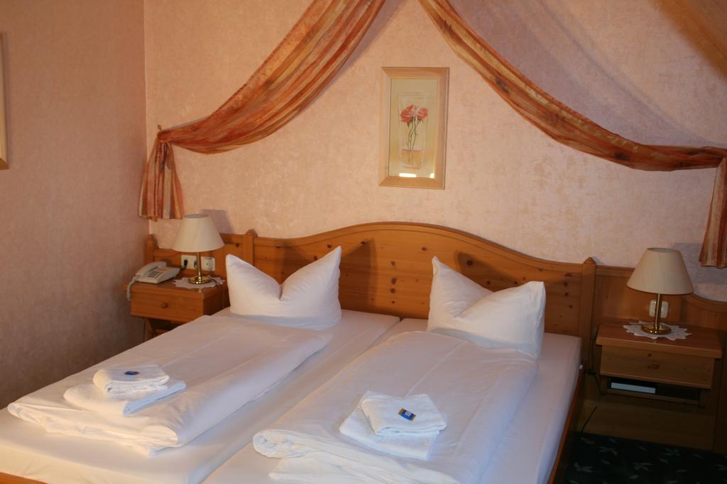 Hotel Seewisch Flessenow Oda fotoğraf